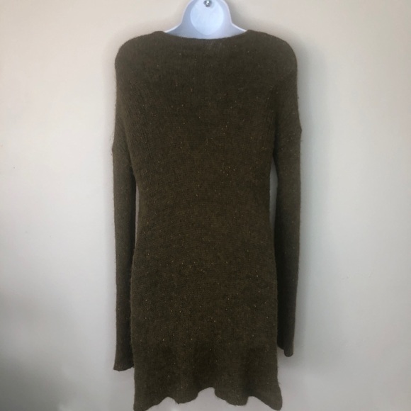Aritzia Babaton Wool-Blend Erin VNeck Sweater - Picture 4 of 7